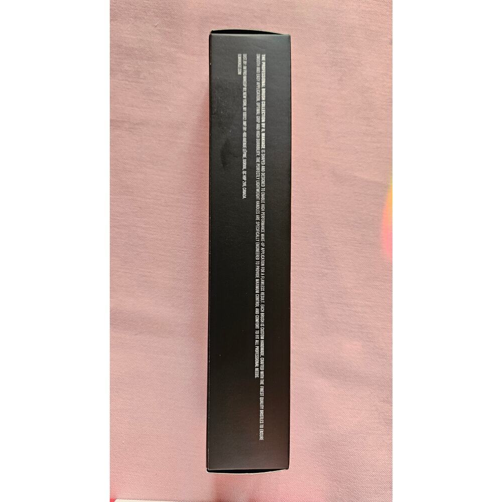 IL MAKIAGE: FOUNDATION BLENDING BRUSH #100 - Picture 2 of 4